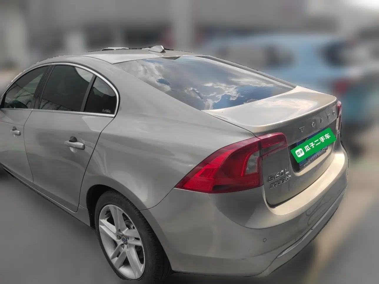 Volvo S60 2015 S60L T5 Intelligent Drive Edition — миниатюра 4