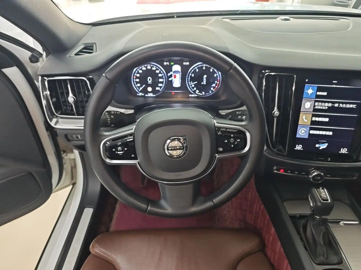 Volvo S60 2020 T4 Zhiyuan Luxury Edition — миниатюра 13