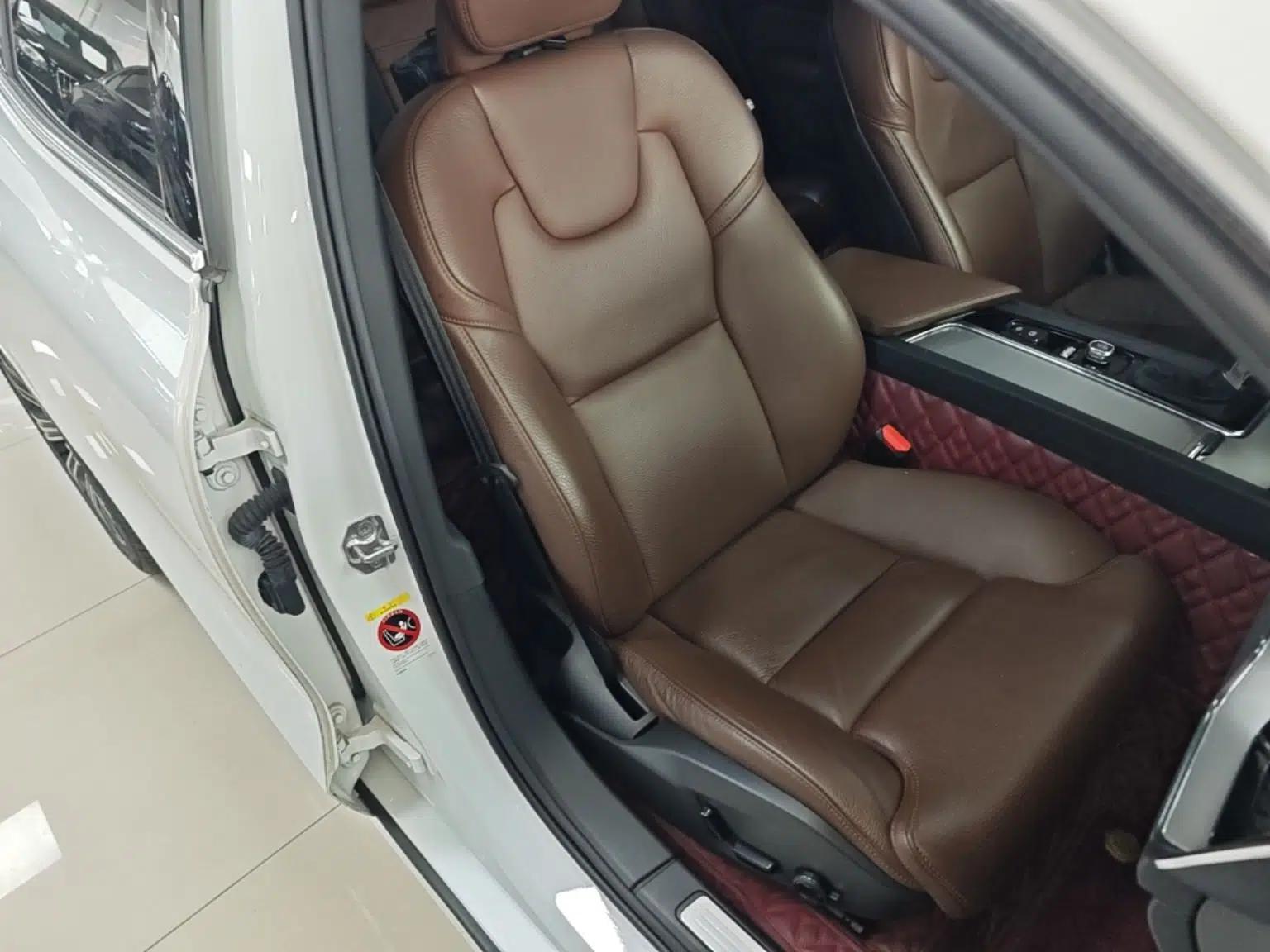 Volvo S60 2020 T4 Zhiyuan Luxury Edition — миниатюра 19