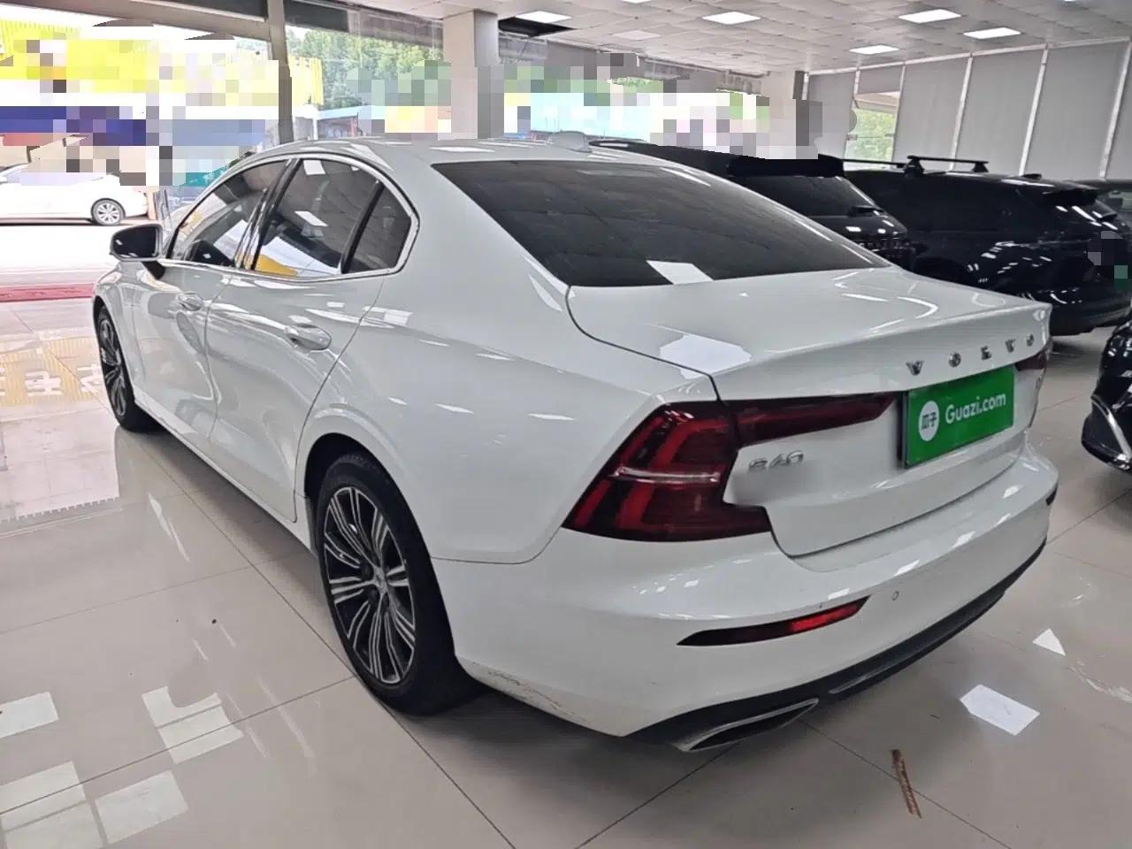 Volvo S60 2020 T4 Zhiyuan Luxury Edition — миниатюра 4