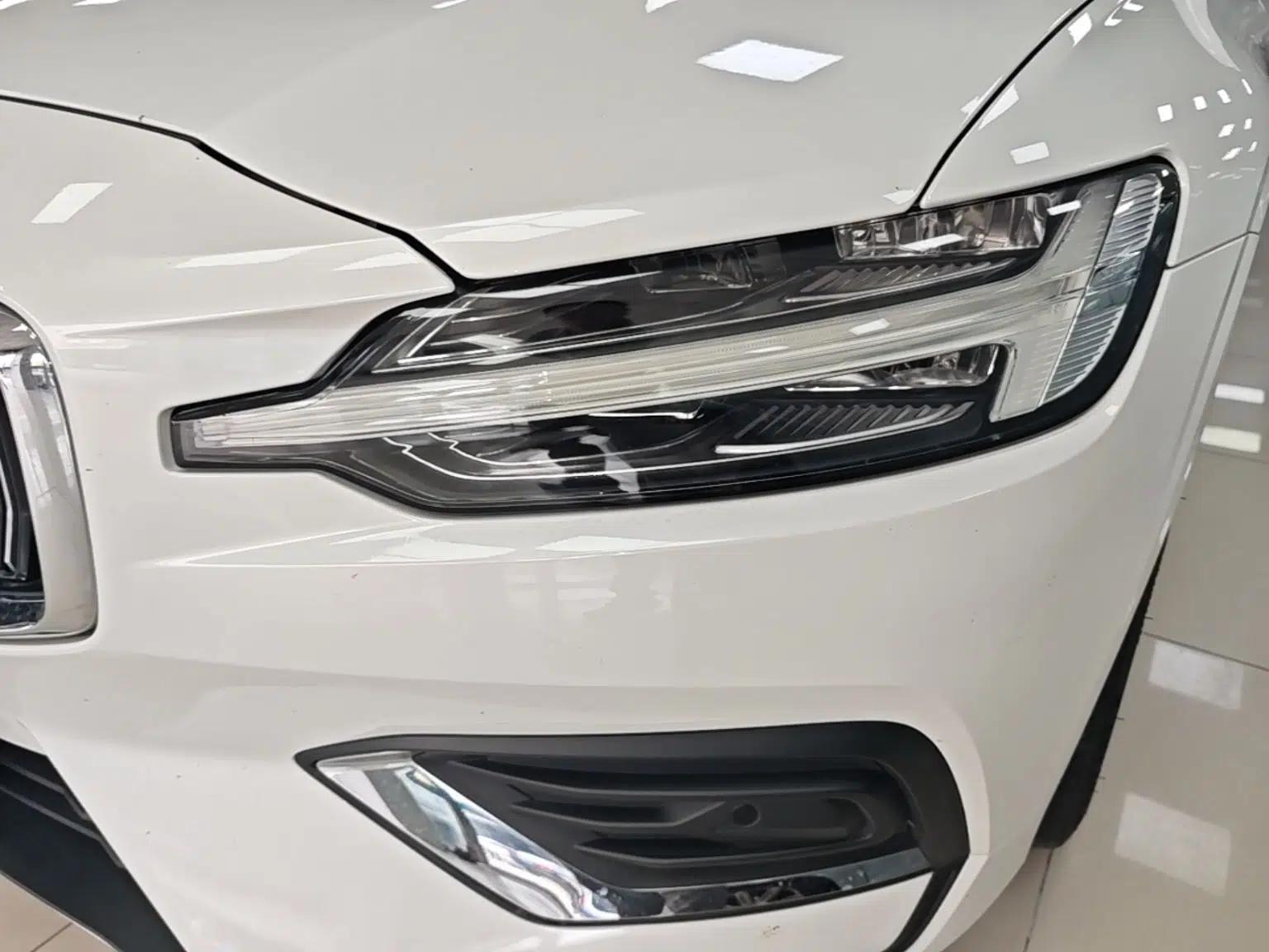 Volvo S60 2020 T4 Zhiyuan Luxury Edition — миниатюра 8