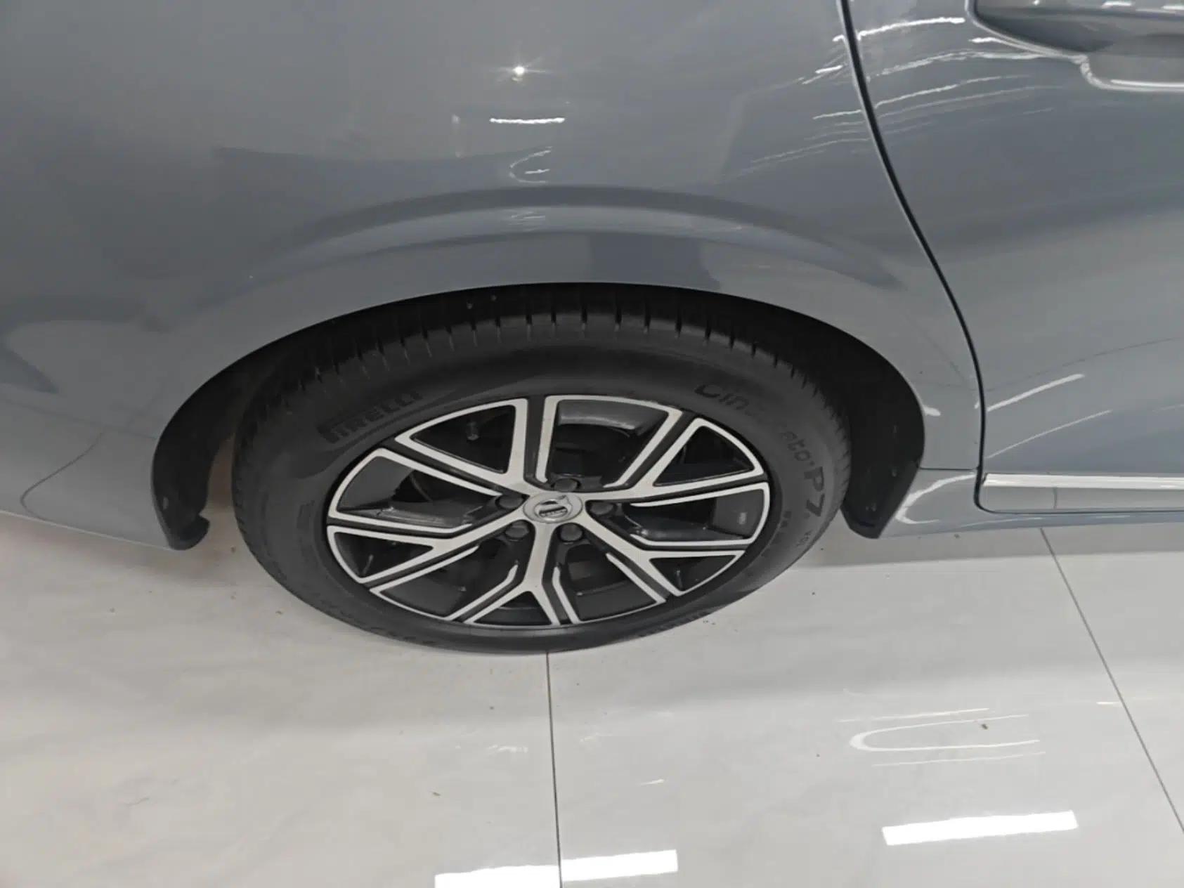 Volvo S60 2023 B4 Zhiyi Luxury Edition — миниатюра 11
