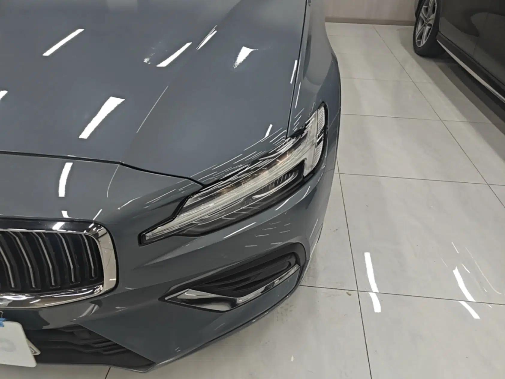 Volvo S60 2023 B4 Zhiyi Luxury Edition — миниатюра 8