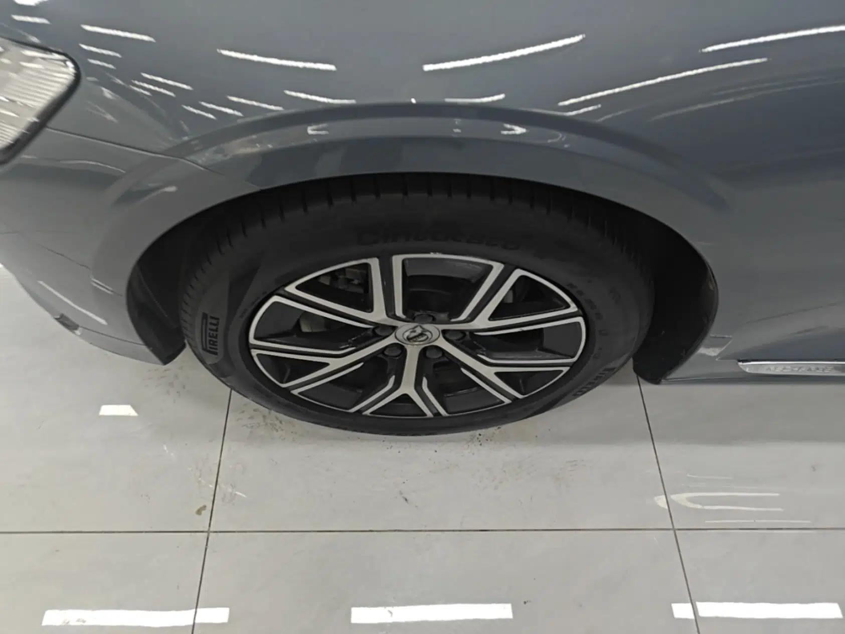Volvo S60 2023 B4 Zhiyi Luxury Edition — миниатюра 10