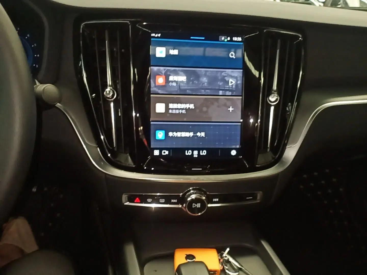 Volvo S60 2025 B4 Zhiyi Luxury Edition — миниатюра 15