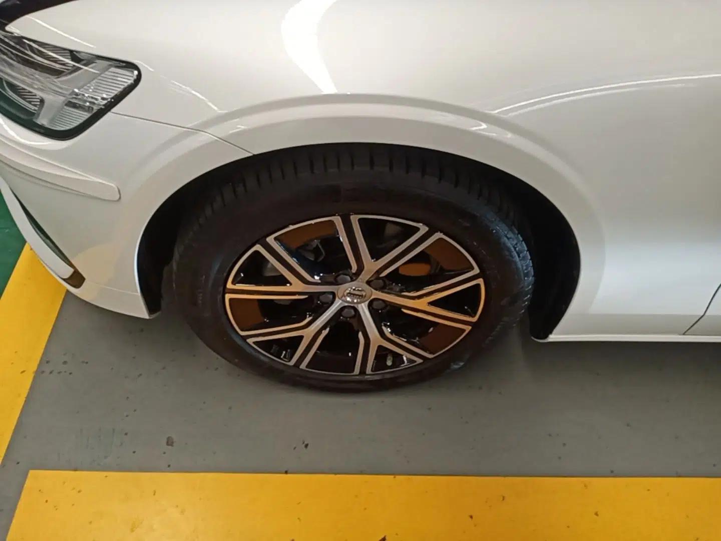 Volvo S60 2025 B4 Zhiyi Luxury Edition — миниатюра 10