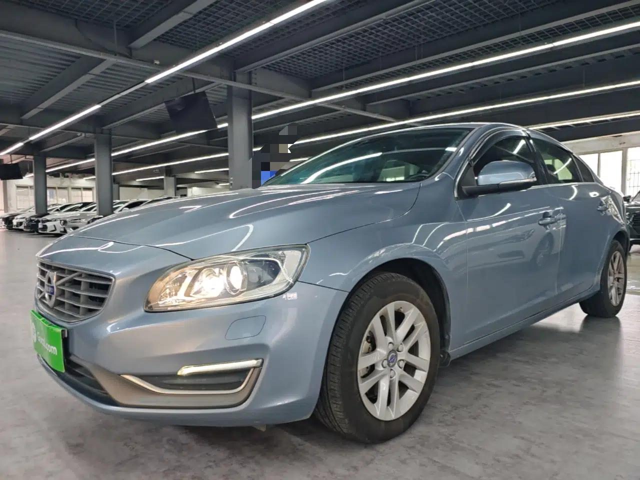 Volvo S60 2017 S60L T3 Smart Upgrade Edition — миниатюра 1