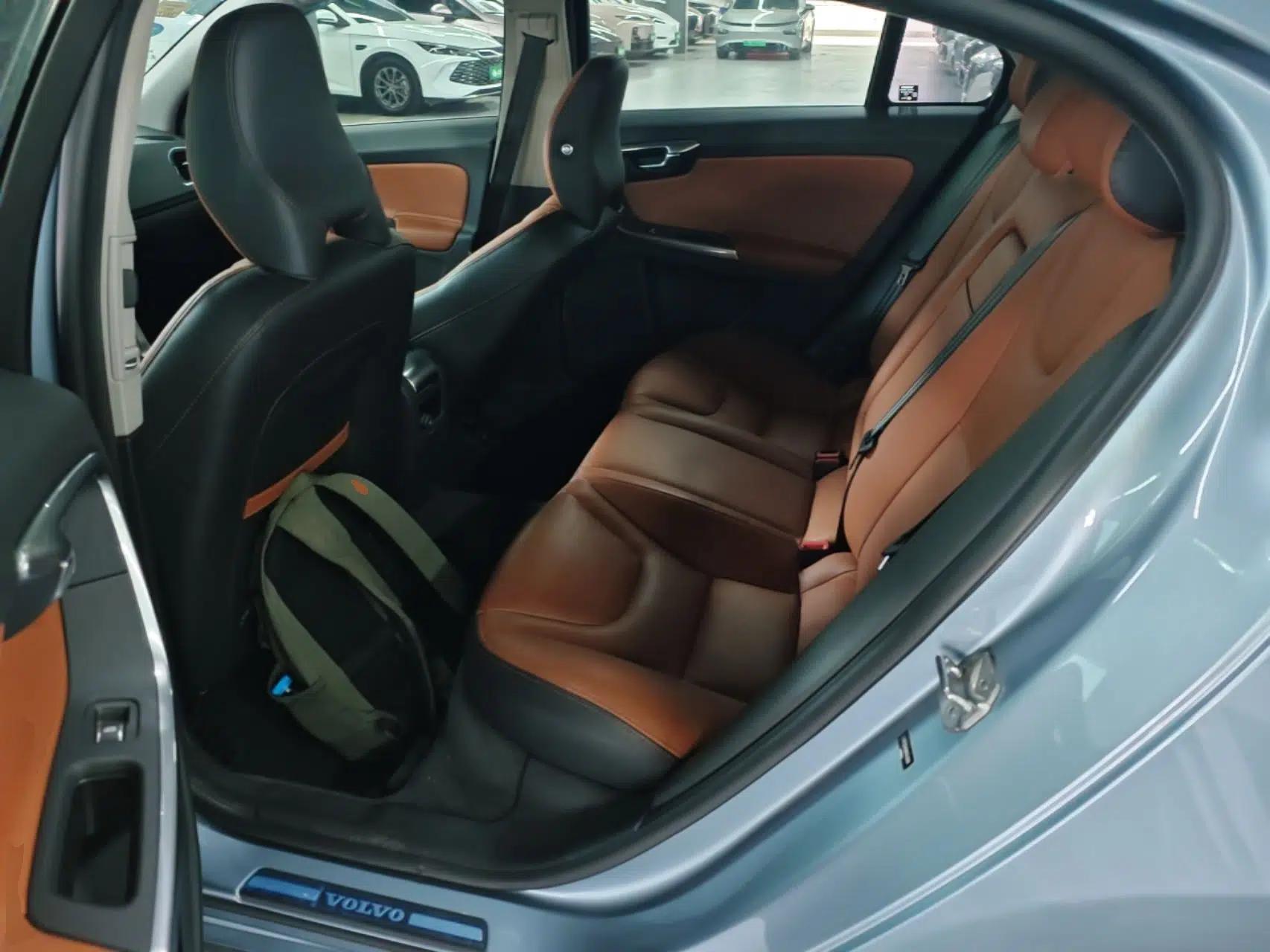 Volvo S60 2017 S60L T3 Smart Upgrade Edition — миниатюра 20