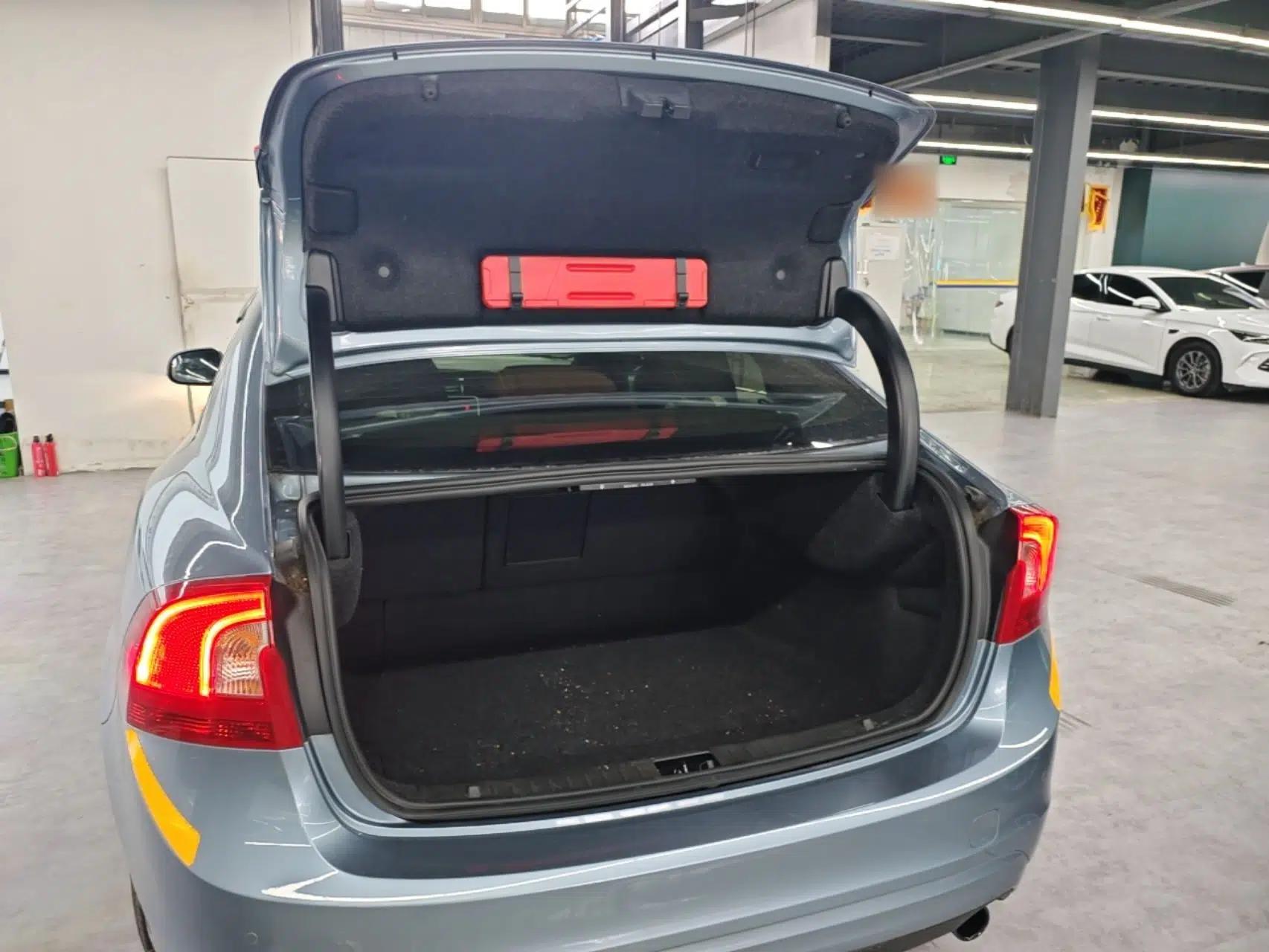 Volvo S60 2017 S60L T3 Smart Upgrade Edition — миниатюра 22