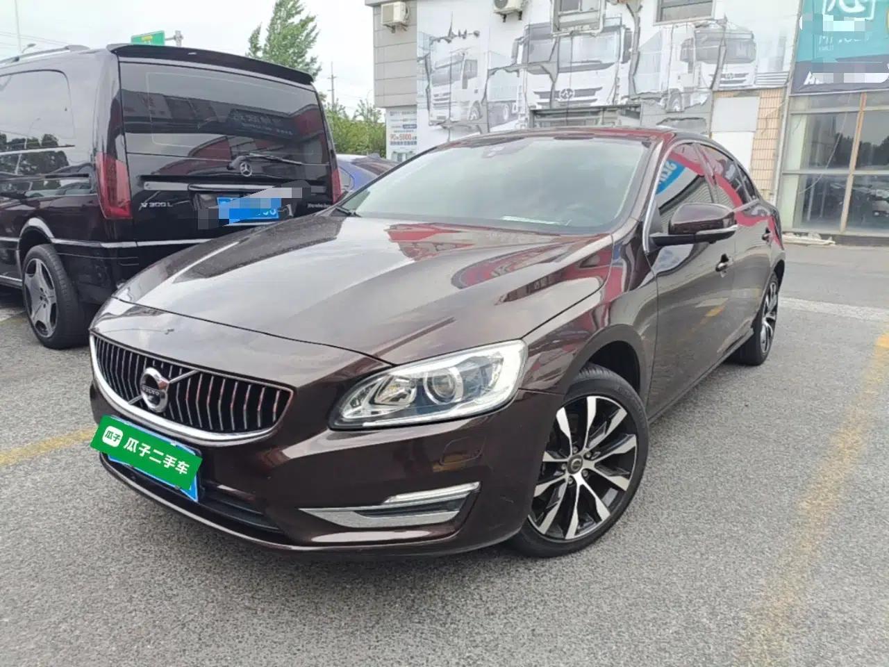 Volvo S60 2019 S60L T3 Intelligent Upgrade Edition — миниатюра 1