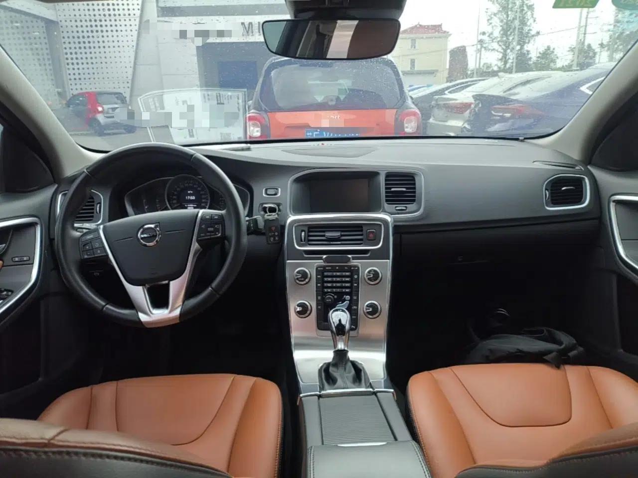Volvo S60 2019 S60L T3 Intelligent Upgrade Edition — миниатюра 17