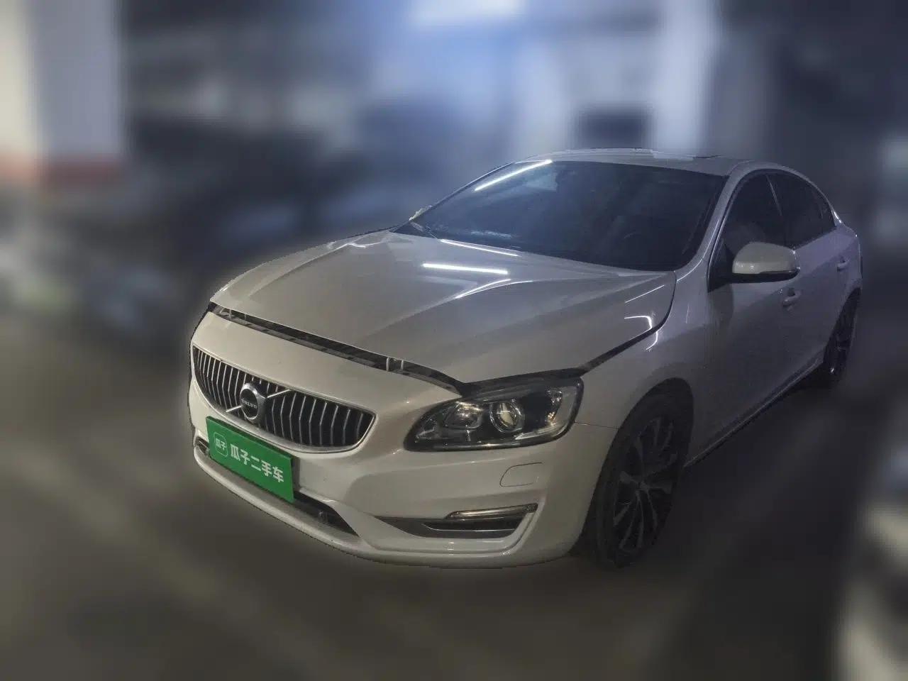 Volvo S60 2019 S60L Facelift T5 Intelligent Advanced Edition — миниатюра 1