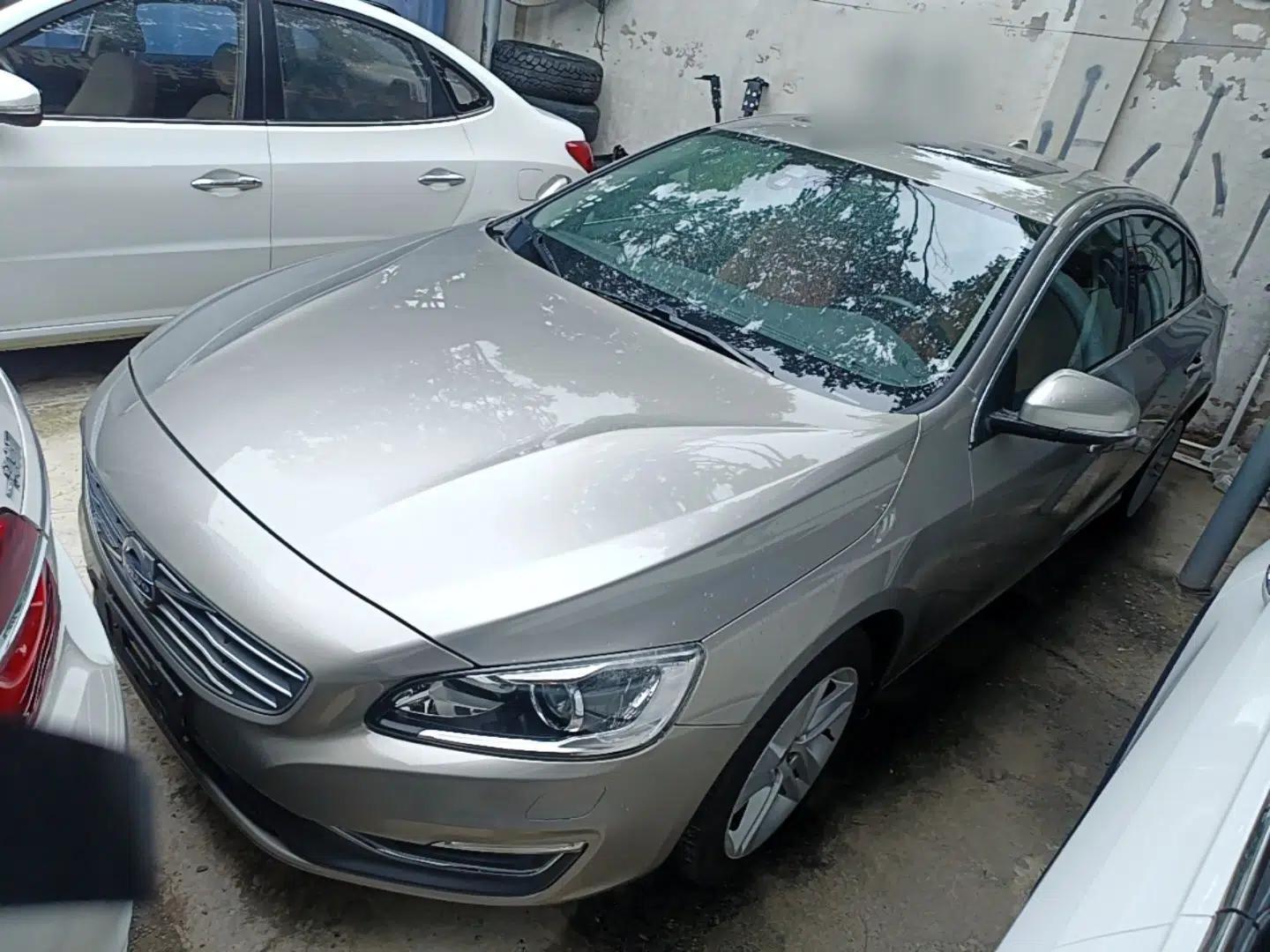 Volvo S60 2015 S60L T5 Intelligent Drive Edition — миниатюра 1