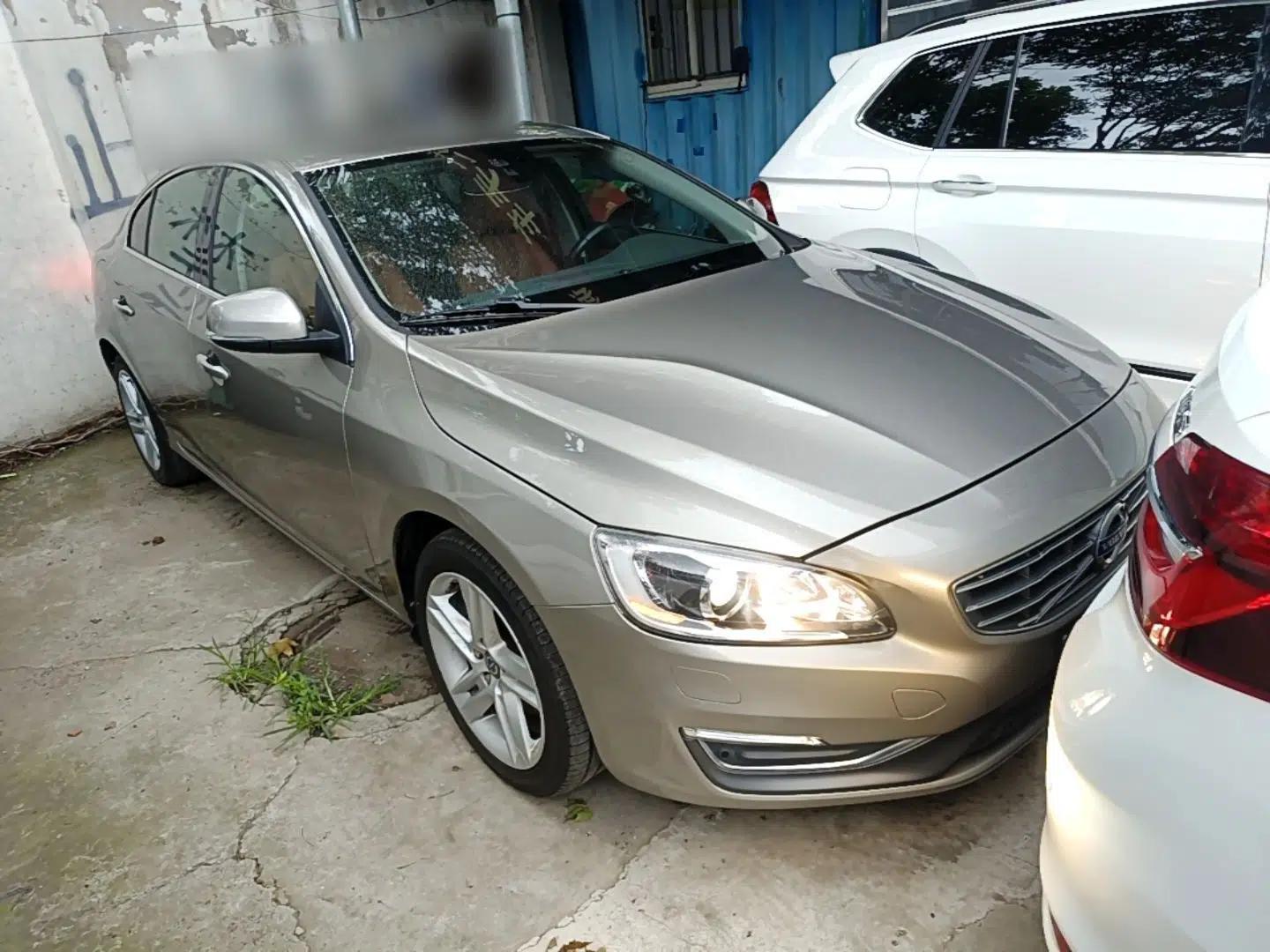 Volvo S60 2015 S60L T5 Intelligent Drive Edition — миниатюра 3