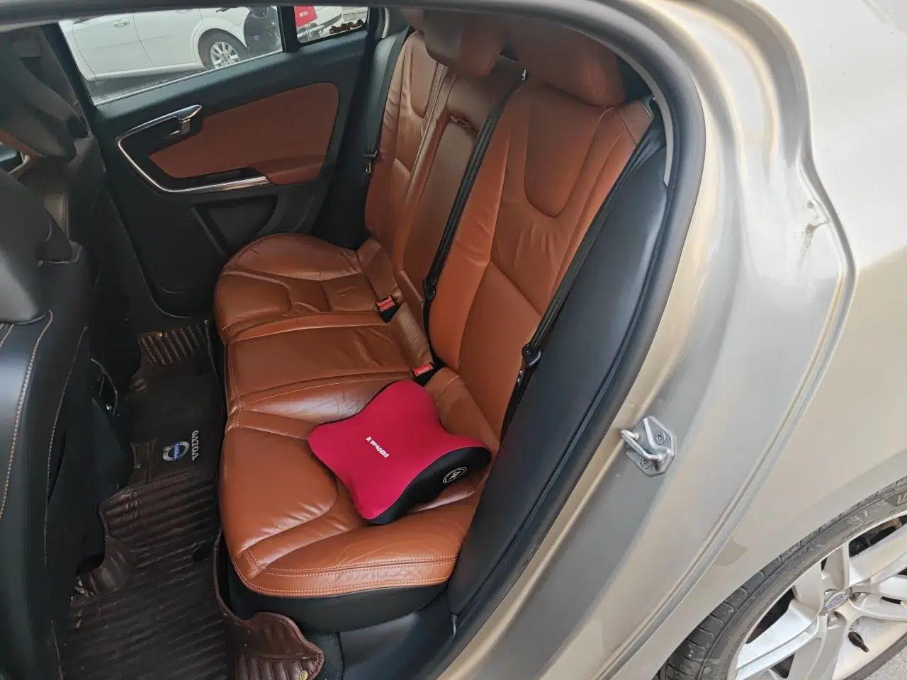 Volvo S60 2014 T5 Zhiya Edition — миниатюра 17