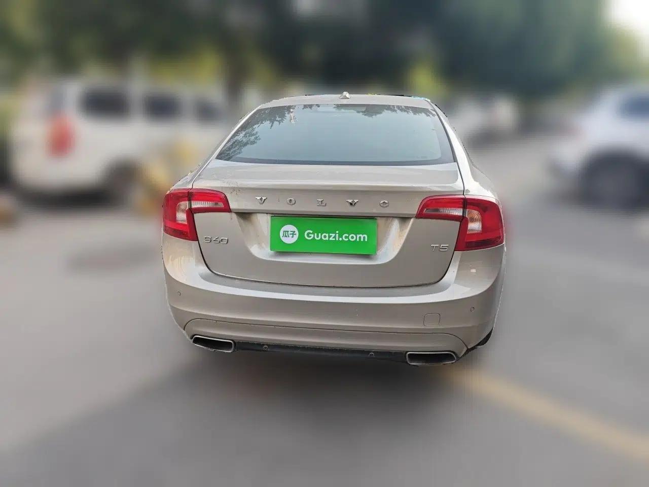 Volvo S60 2014 T5 Zhiya Edition — миниатюра 5