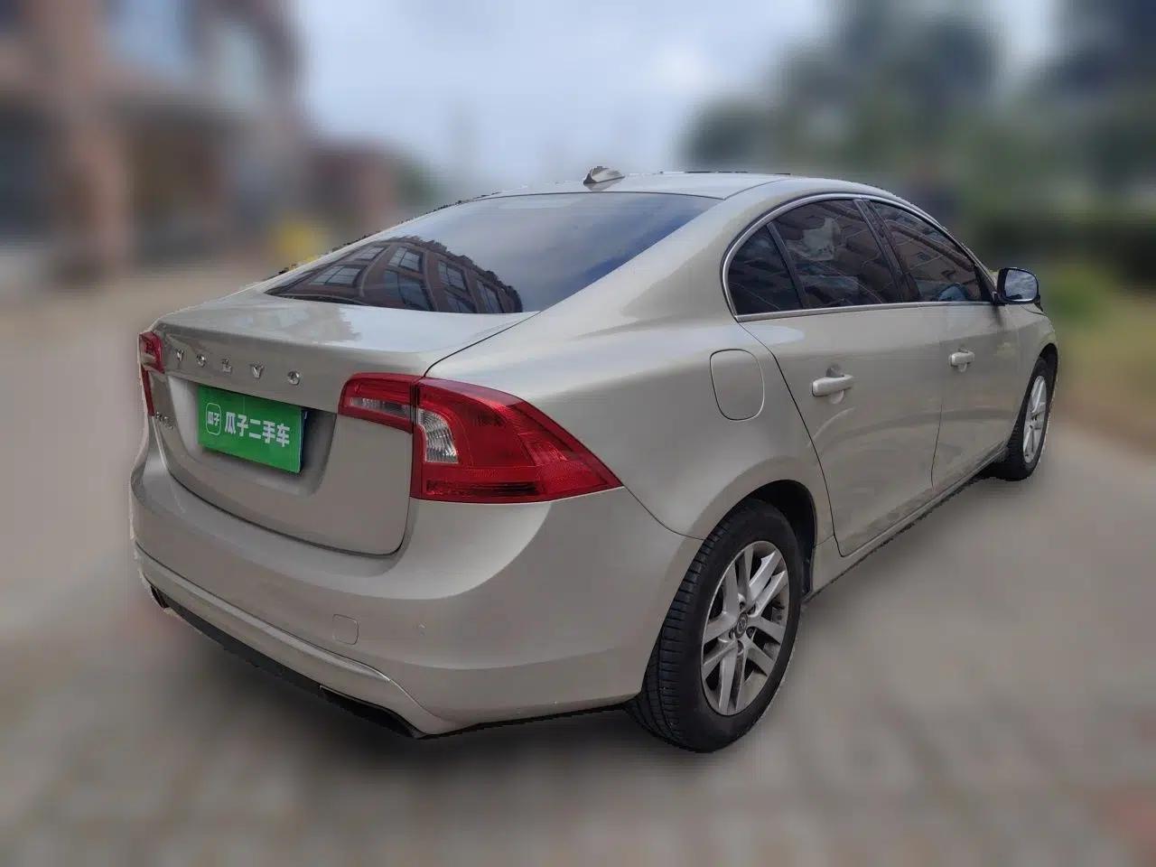 Volvo S60 2017 S60L T3 Smart Upgrade Edition — миниатюра 6