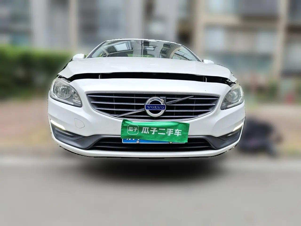 Volvo S60 2017 S60L T3 Smart Drive Edition — миниатюра 2