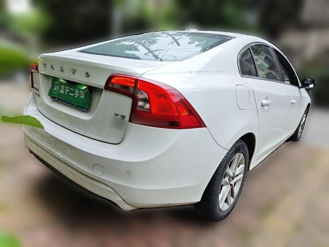 Volvo S60 2017 S60L T3 Smart Drive Edition — миниатюра 5