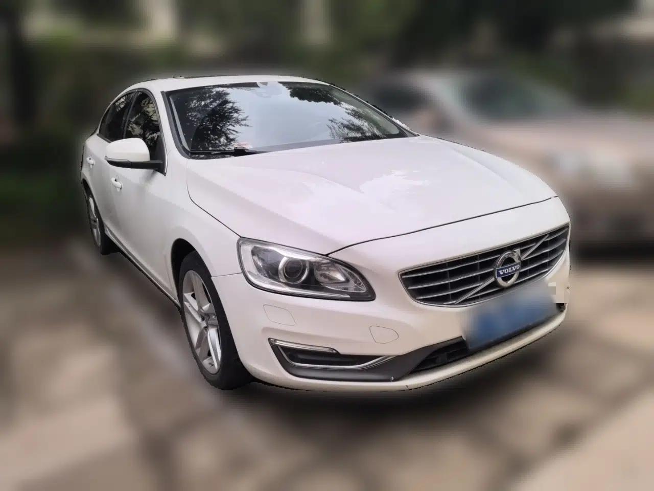 Volvo S60 2016 S60L T5 Intelligent Drive Edition — миниатюра 3