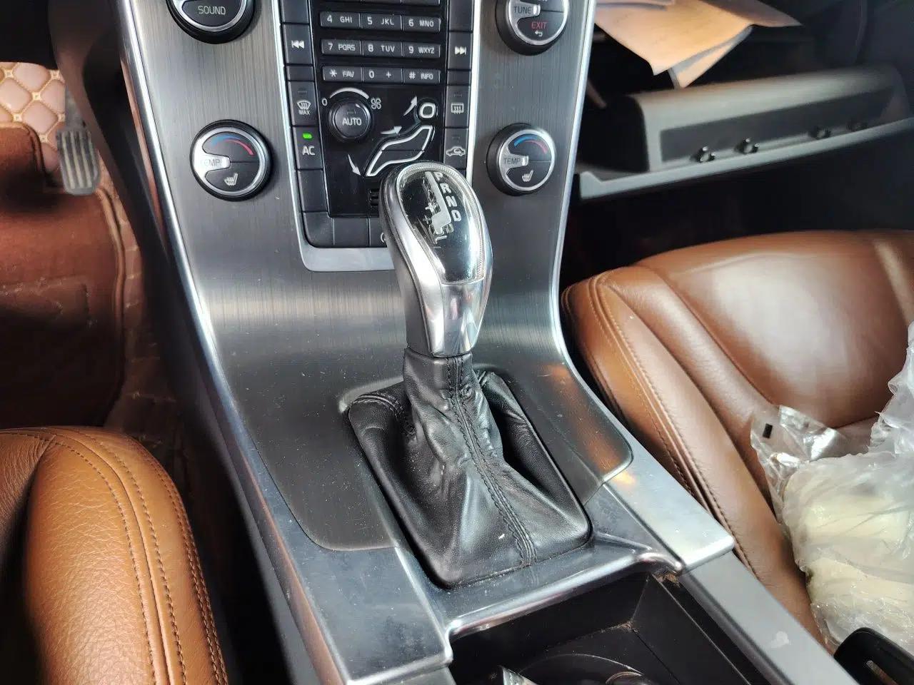 Volvo S60 2013 T5 Comfort Edition — миниатюра 14