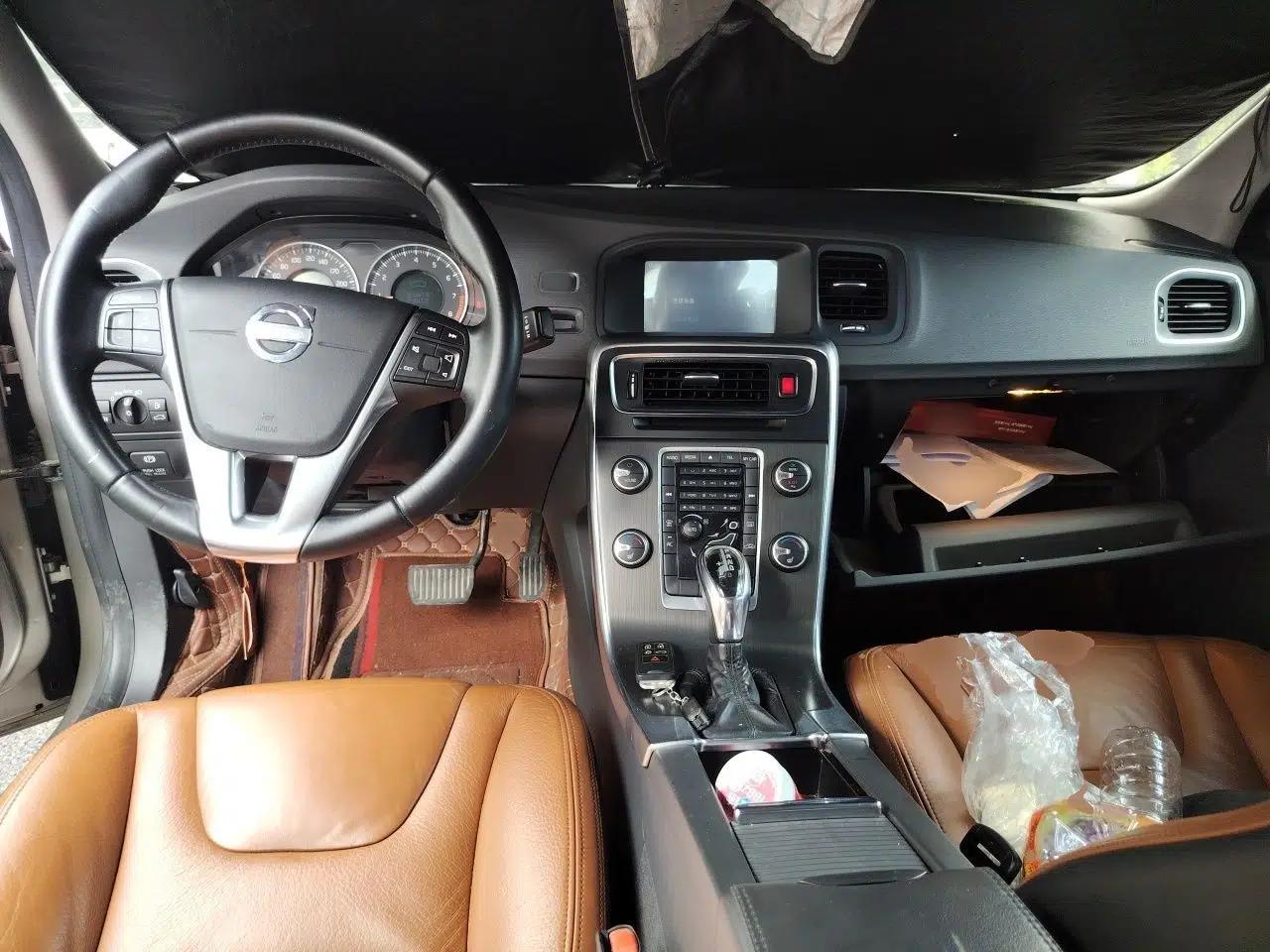 Volvo S60 2013 T5 Comfort Edition — миниатюра 9