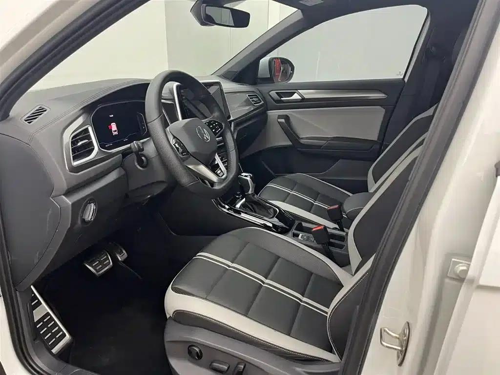 2023 T-ROC 300TSI DSG 2WD Chenguang Edition — миниатюра 6
