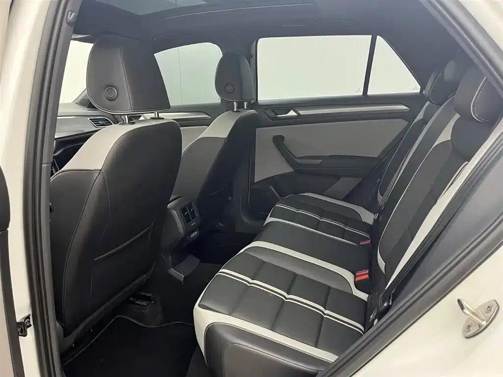 2023 T-ROC 300TSI DSG 2WD Chenguang Edition — миниатюра 7
