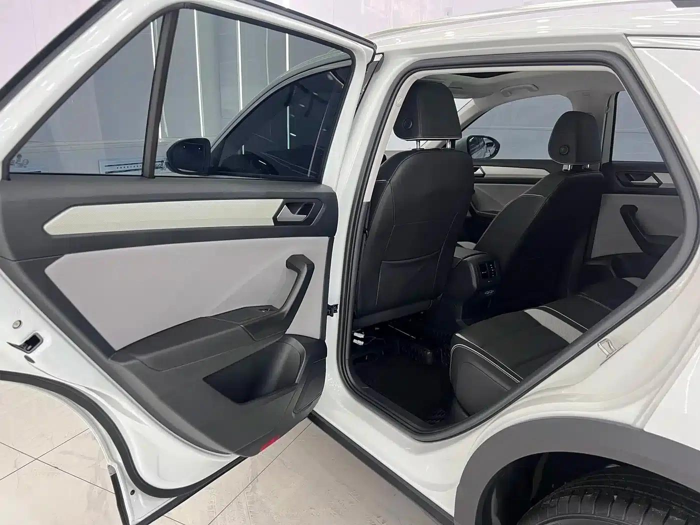 2023 T-ROC 280TSI DSG 2WD Time Edition — миниатюра 12