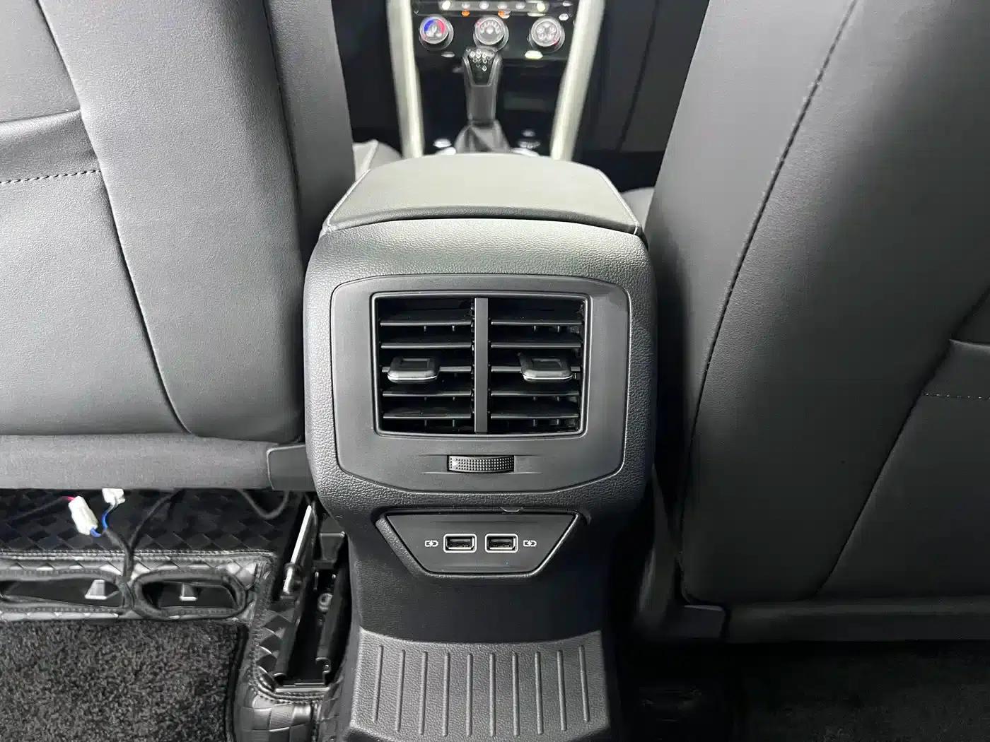 2023 T-ROC 280TSI DSG 2WD Time Edition — миниатюра 14