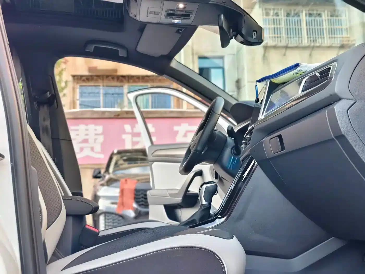 2024 T-ROC 300TSI DSG 2WD Chenguang Edition — миниатюра 10