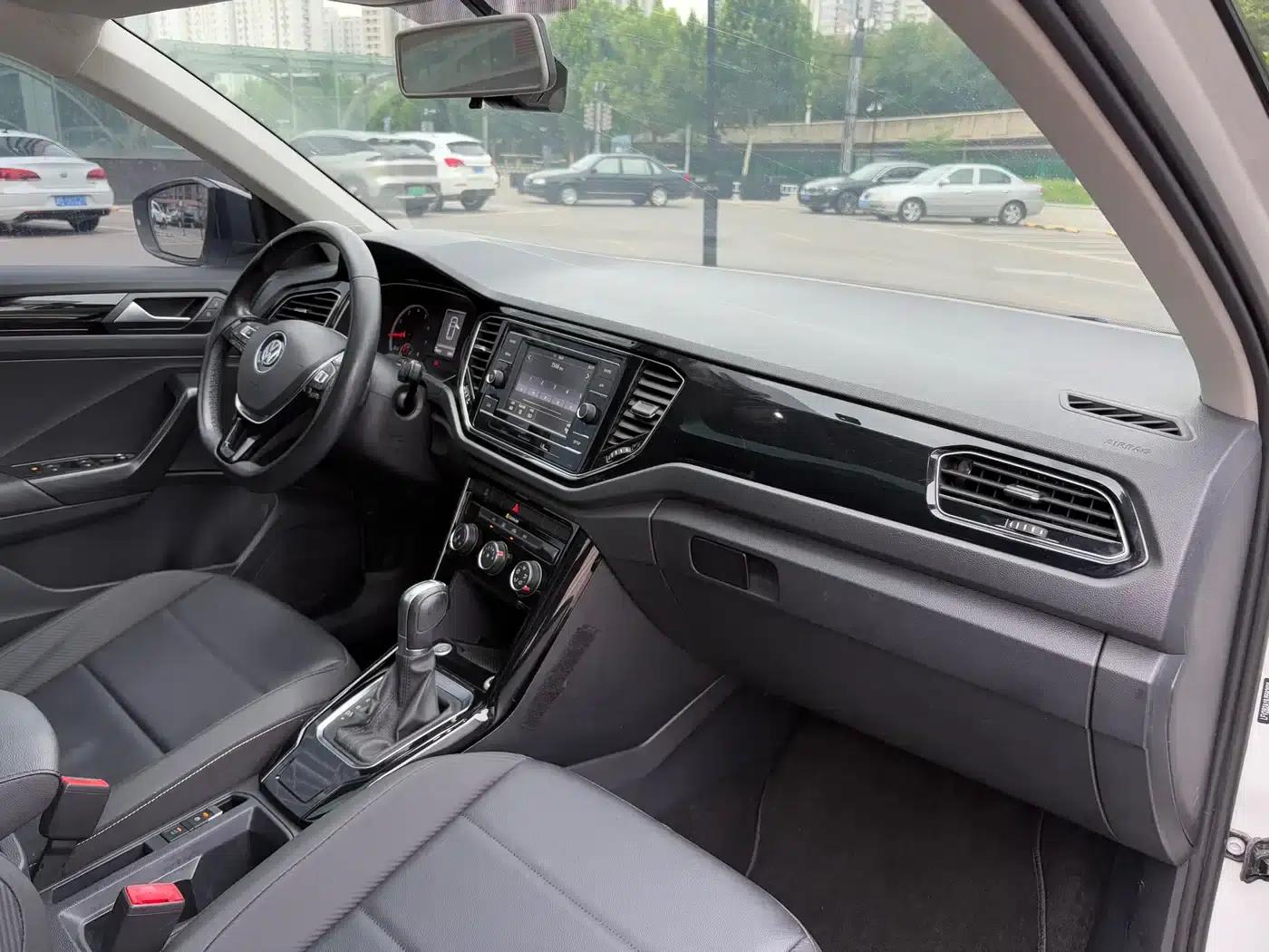 2018 T-ROC 280TSI DSG 2WD Comfort Model (National V Emission Standard) — миниатюра 6