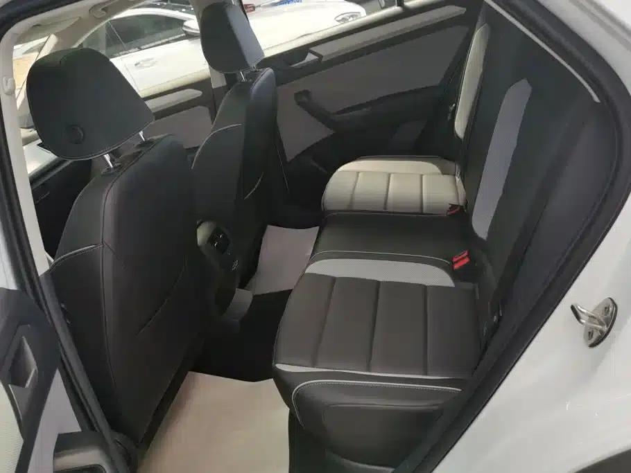 T-ROC 2025 Facelift II 280TSI DSG 2WD Time Edition — миниатюра 11