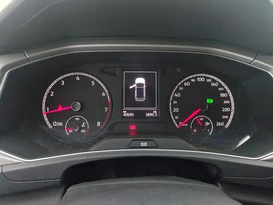 2018 T-ROC 230TSI DSG 2WD Entry-level Model (China V Emission Standard) — миниатюра 14