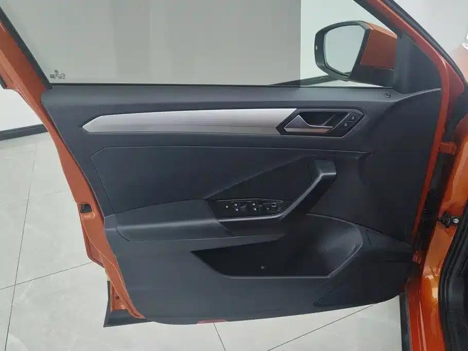 2018 T-ROC 230TSI DSG 2WD Entry-level Model (China V Emission Standard) — миниатюра 7