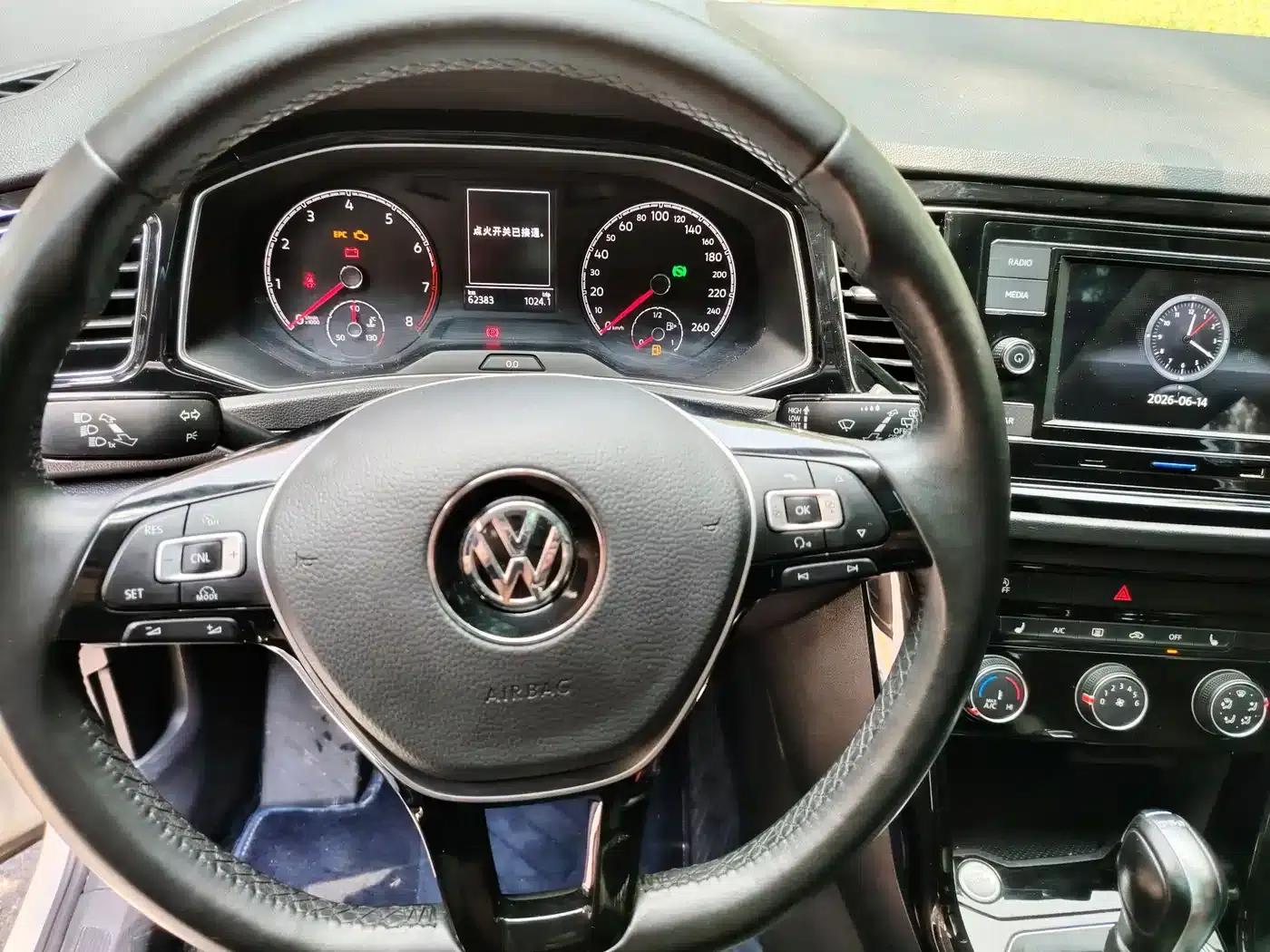 2019 T-ROC 280TSI DSG 2WD Comfort Model (China VI Emission Standard) — миниатюра 6