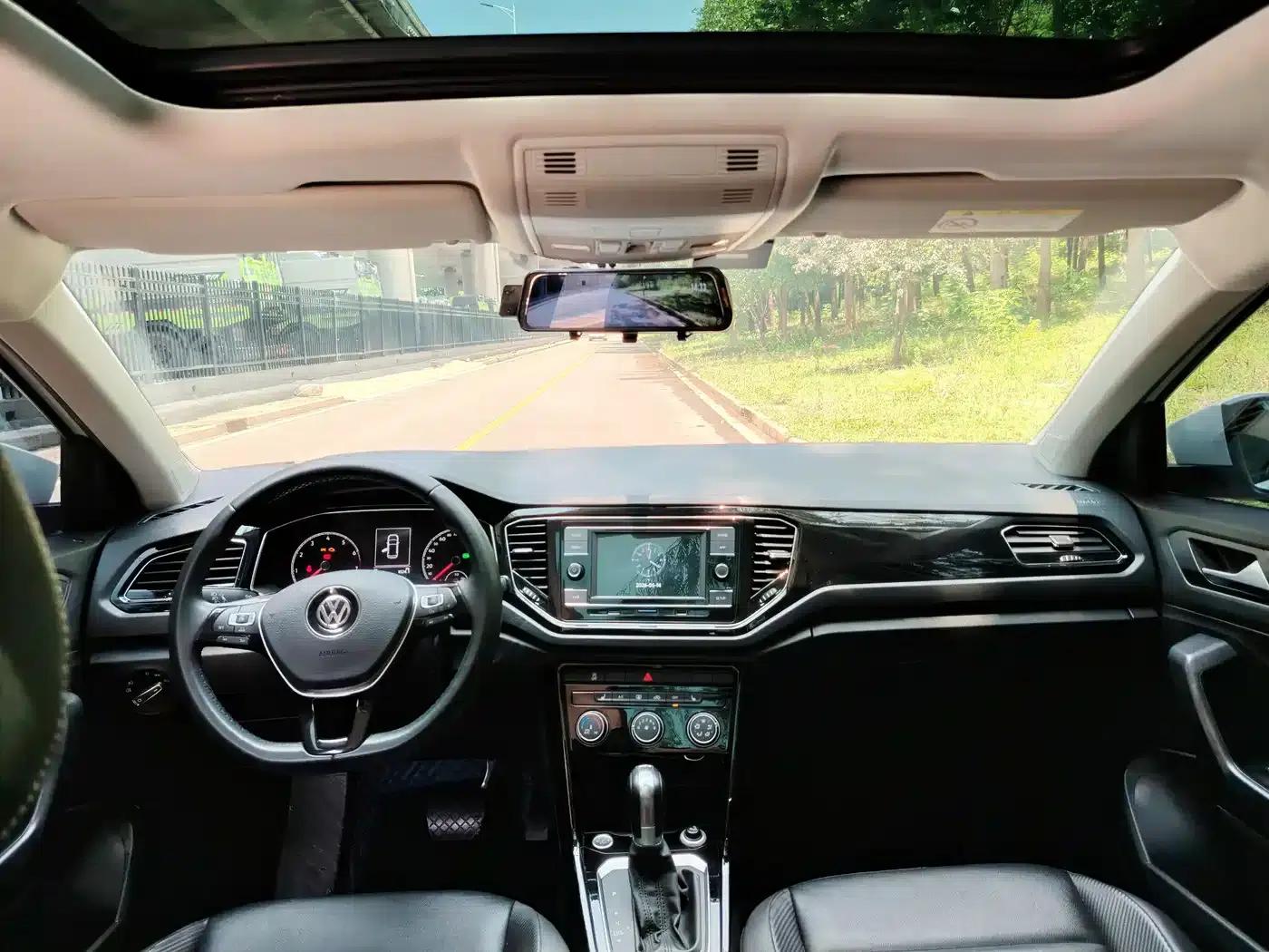 2019 T-ROC 280TSI DSG 2WD Comfort Model (China VI Emission Standard) — миниатюра 7