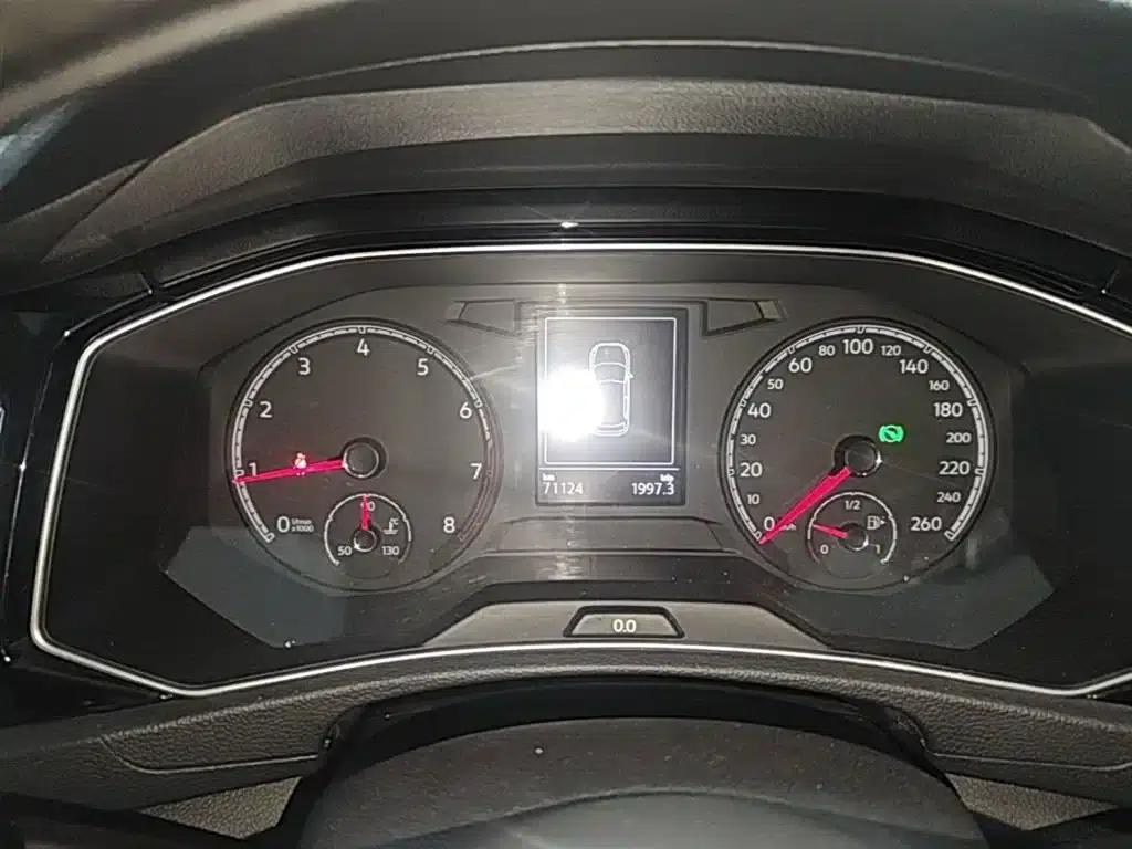 2019 T-ROC 280TSI DSG 2WD Comfort Model (China VI Emission Standard) — миниатюра 12