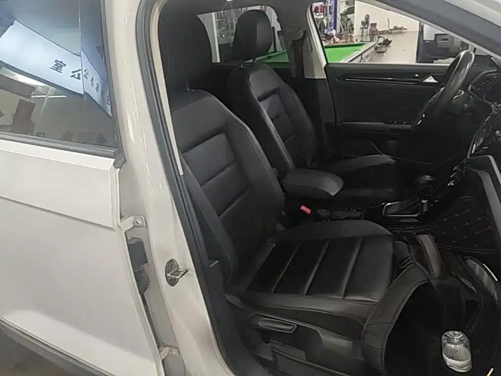 2019 T-ROC 280TSI DSG 2WD Comfort Model (China VI Emission Standard) — миниатюра 25