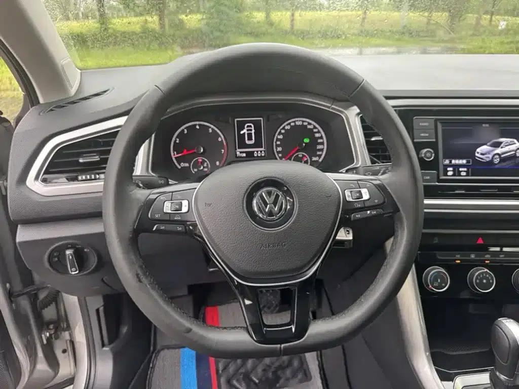 2018 T-ROC 230TSI DSG 2WD Entry-level Model (China V Emission Standard) — миниатюра 16