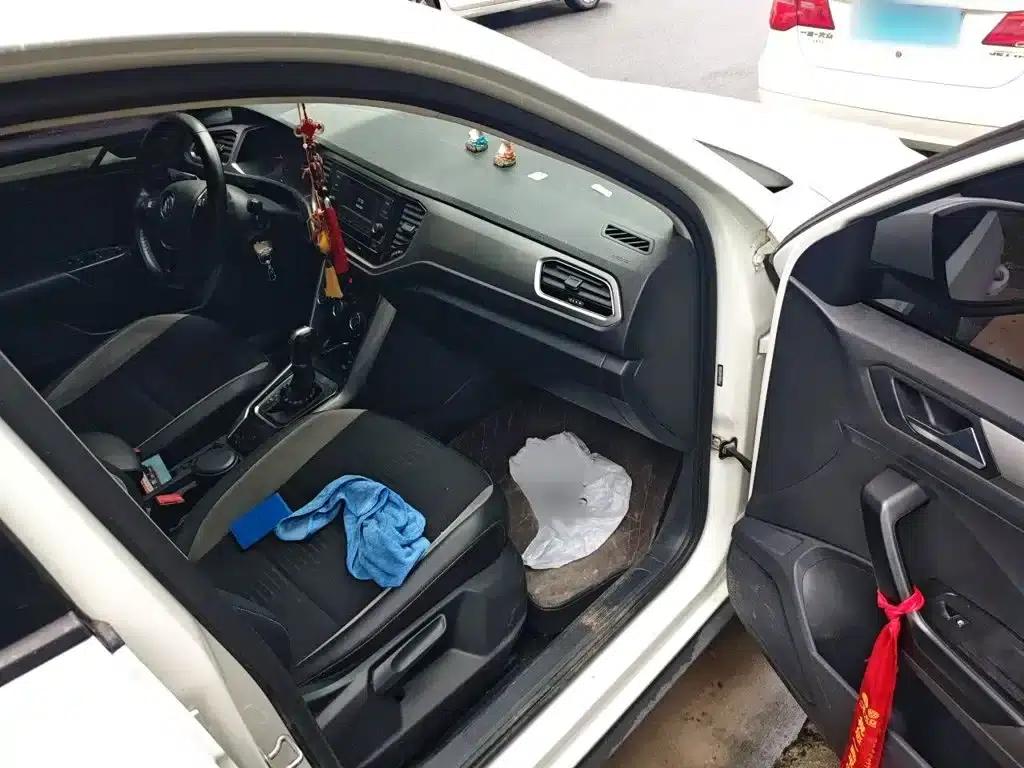 2018 T-ROC 230TSI DSG 2WD Entry-level Model (China V Emission Standard) — миниатюра 19