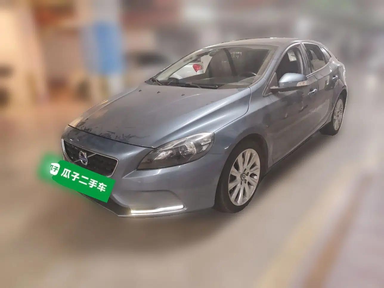 Volvo V40 2013 2.0T Zhiyi Edition — миниатюра 1