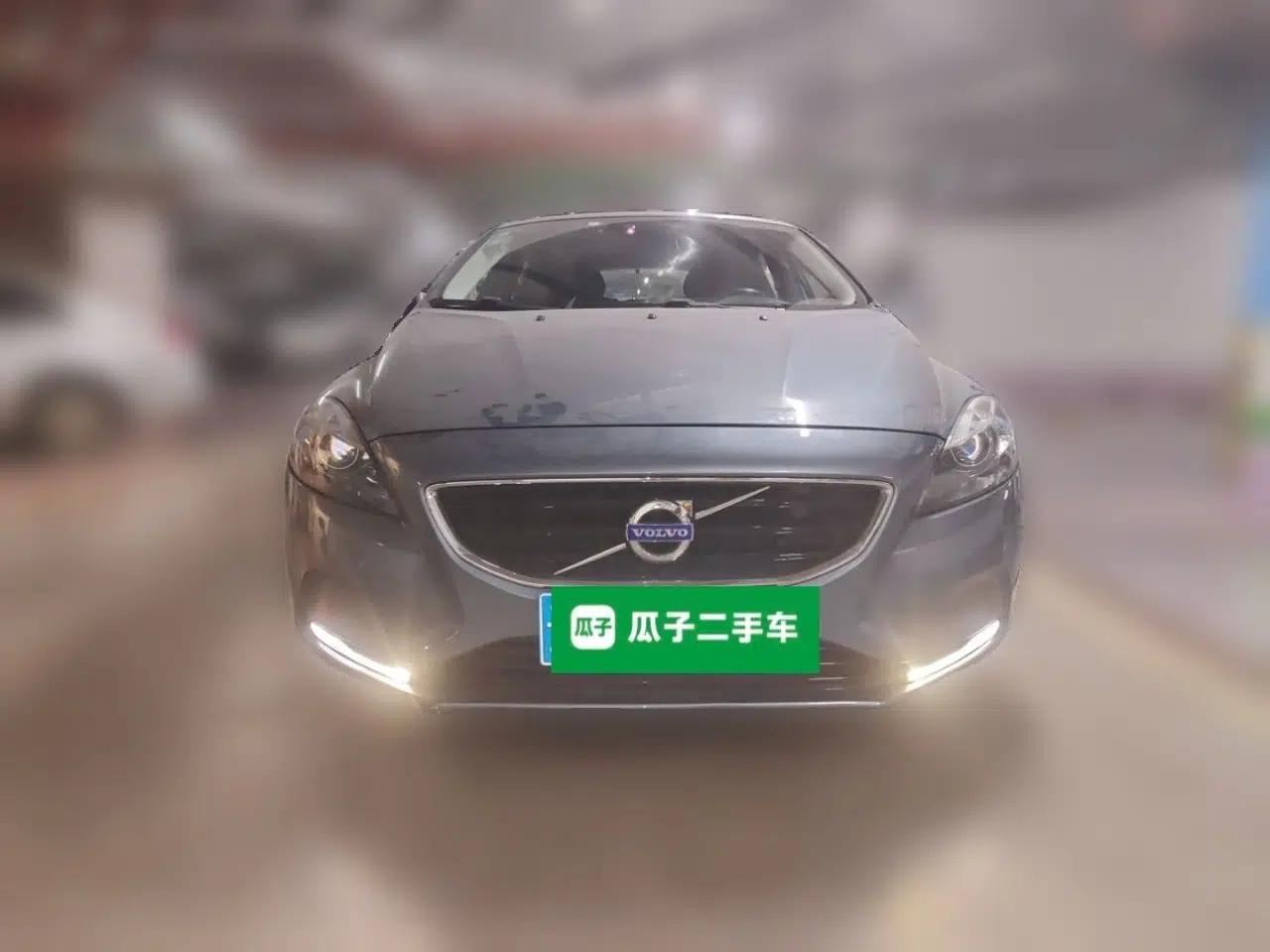 Volvo V40 2013 2.0T Zhiyi Edition — миниатюра 2
