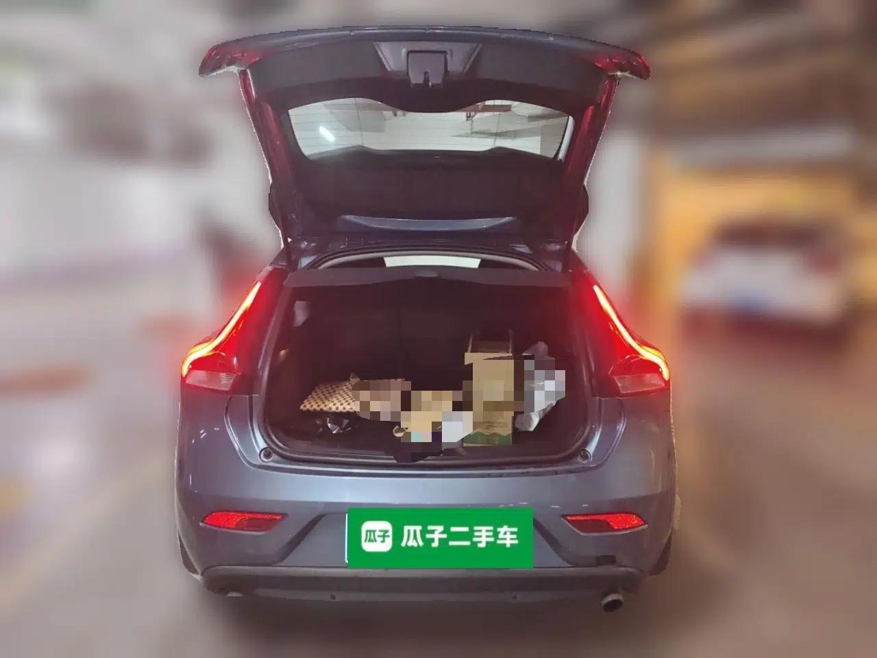 Volvo V40 2013 2.0T Zhiyi Edition — миниатюра 19