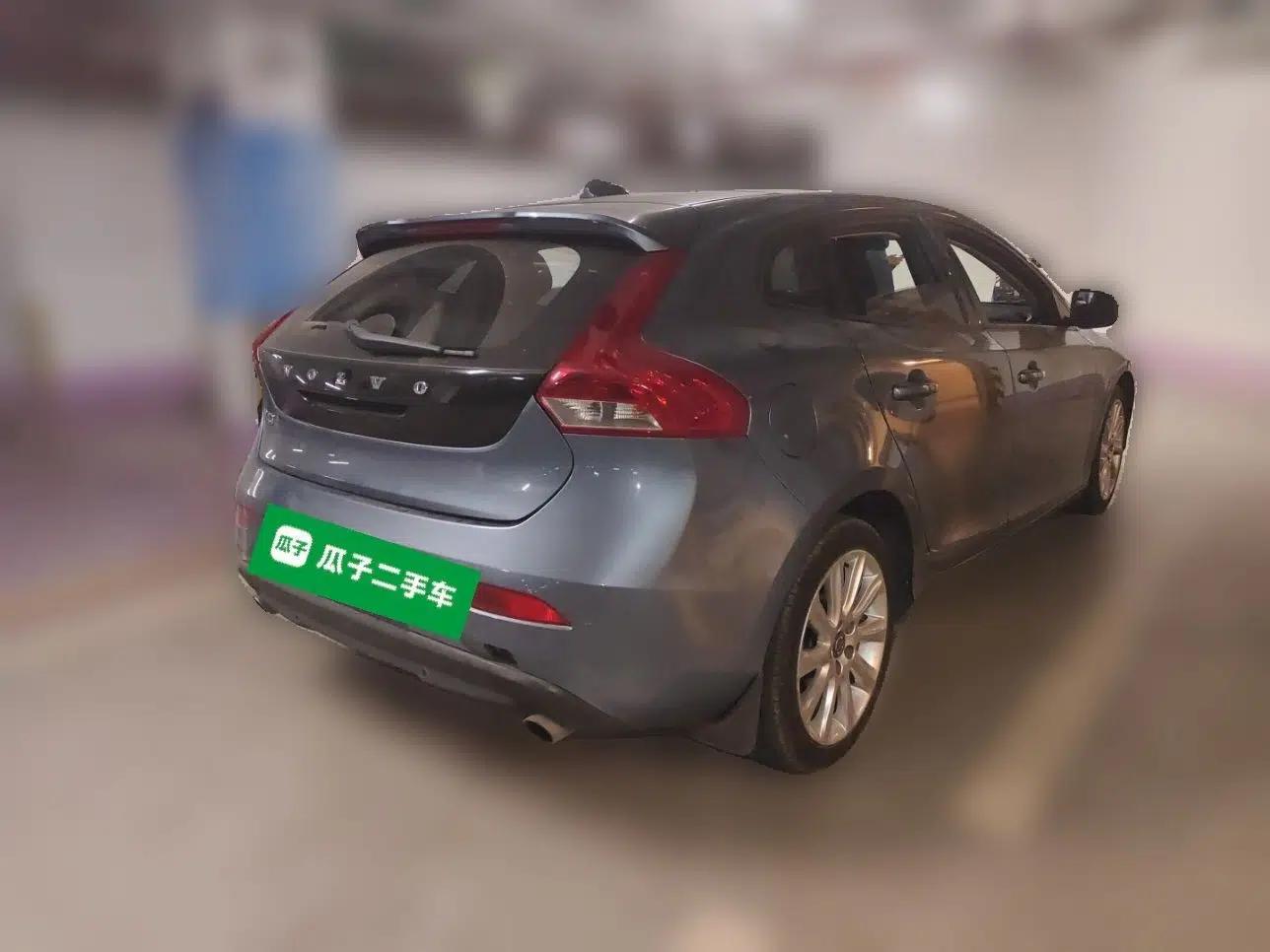 Volvo V40 2013 2.0T Zhiyi Edition — миниатюра 6