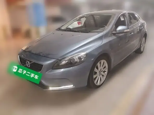 Volvo V40 2013 2.0T Zhiyi Edition
