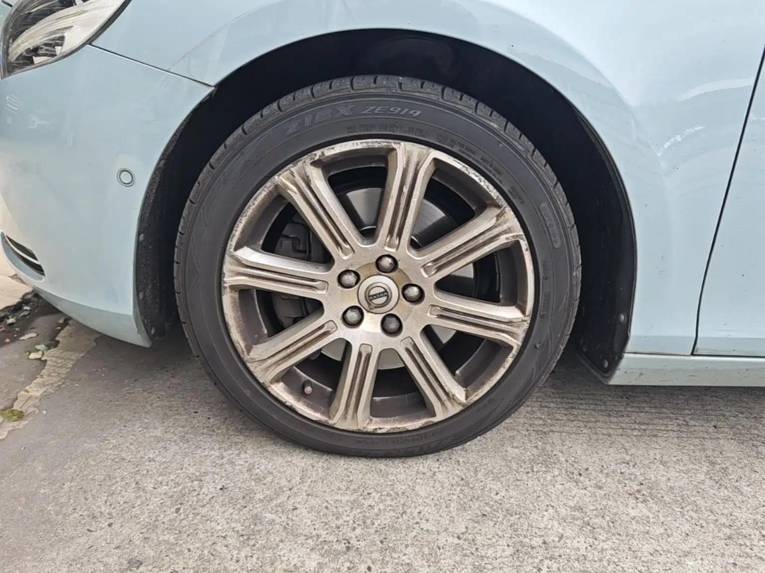 Volvo V40 2018 T3 Zhiya Edition — миниатюра 10