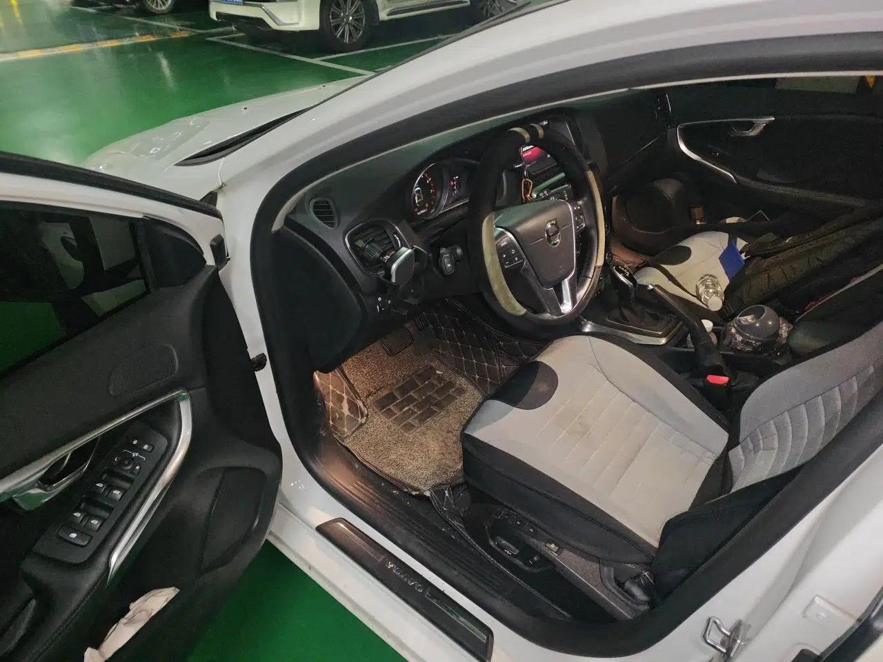 Volvo V40 2017 T3 Smart Edition — миниатюра 16