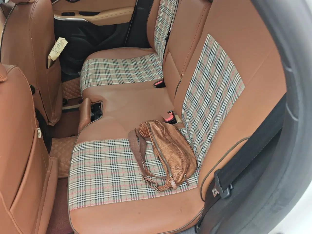Volvo V40 2017 T3 Zhiya Edition — миниатюра 17