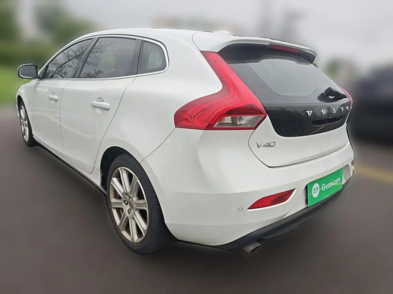 Volvo V40 2017 T3 Zhiya Edition — миниатюра 4